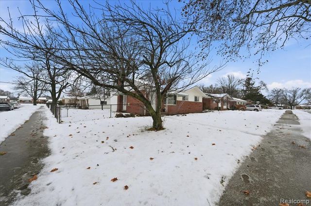 315 S Hanlon Street, Westland, MI 48186