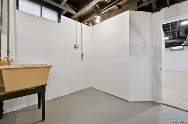 315 S Hanlon Street, Westland, MI 48186