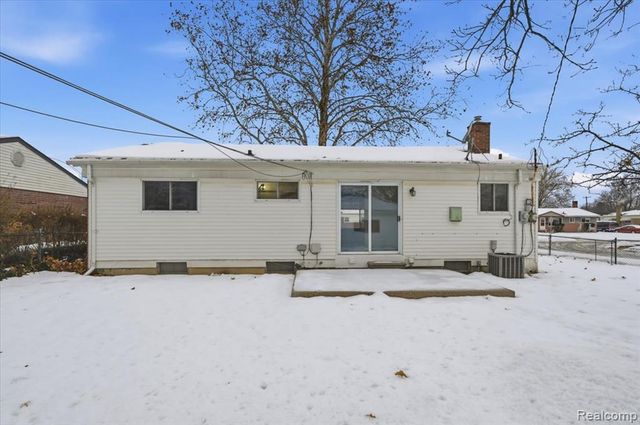 315 S Hanlon Street, Westland, MI 48186