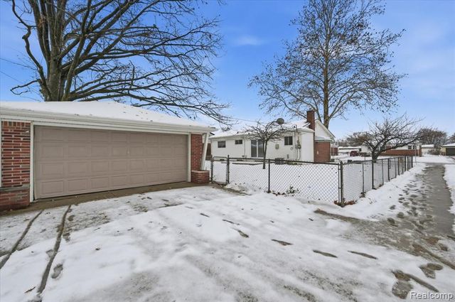 315 S Hanlon Street, Westland, MI 48186