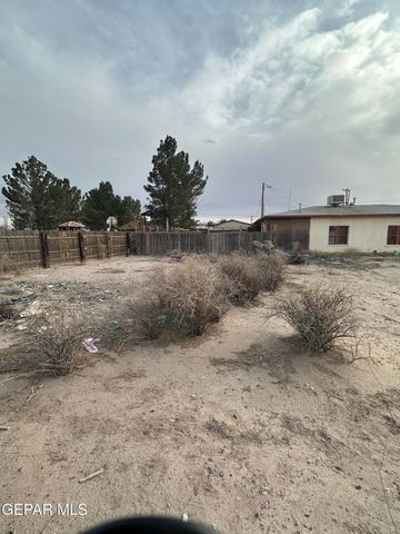 561 BUFORD Road, Socorro, TX 79927