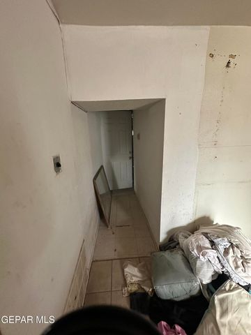 561 BUFORD Road, Socorro, TX 79927