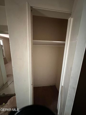 561 BUFORD Road, Socorro, TX 79927