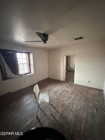 561 BUFORD Road, Socorro, TX 79927