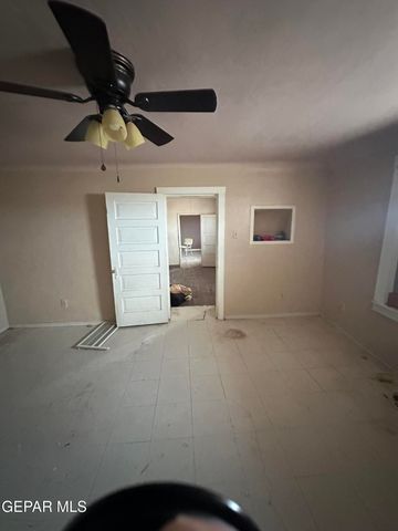 561 BUFORD Road, Socorro, TX 79927