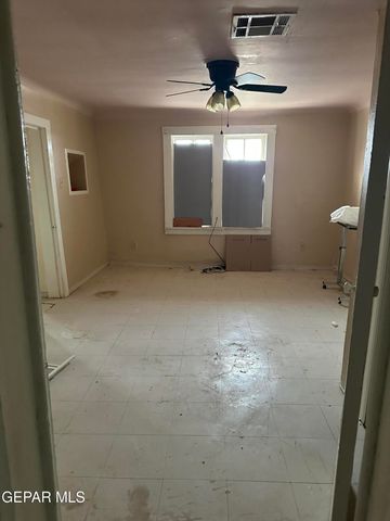 561 BUFORD Road, Socorro, TX 79927