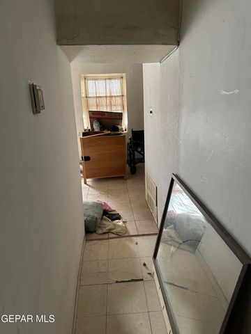 561 BUFORD Road, Socorro, TX 79927