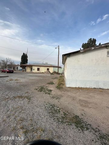 561 BUFORD Road, Socorro, TX 79927