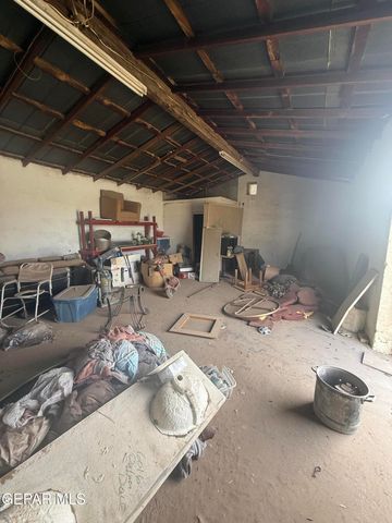 561 BUFORD Road, Socorro, TX 79927