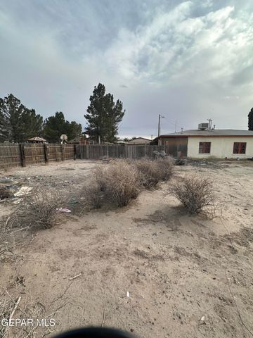 561 BUFORD Road, Socorro, TX 79927