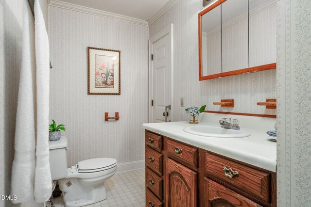 586 Northwoods Country, Tarboro, NC 27886