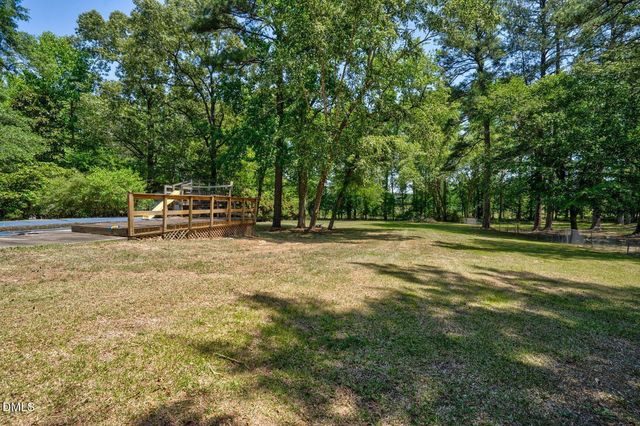 586 Northwoods Country, Tarboro, NC 27886