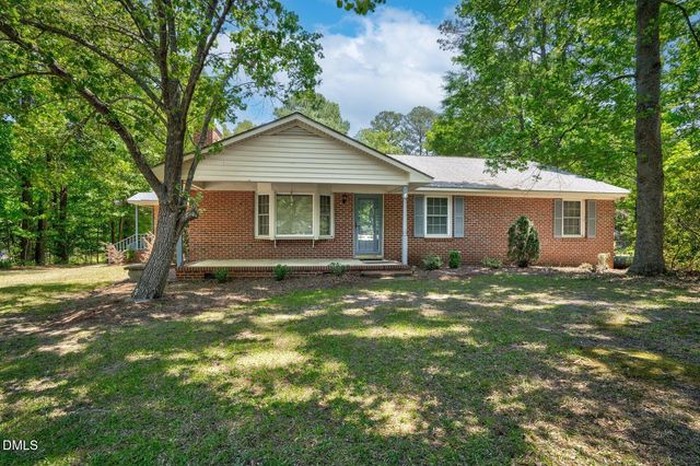 586 Northwoods Country, Tarboro, NC 27886
