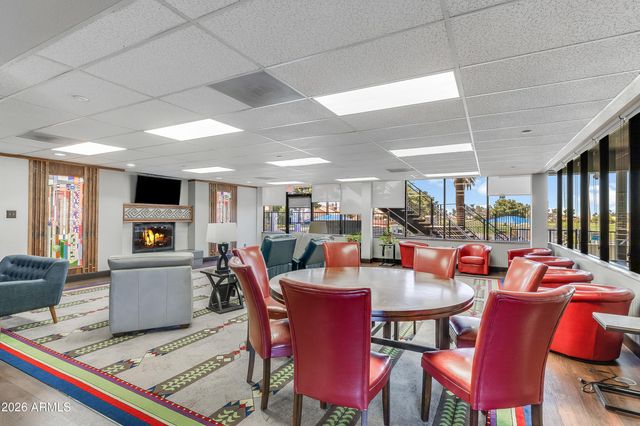 6782 S PEBBLE BEACH Drive, Chandler, AZ 85249