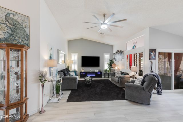 6782 S PEBBLE BEACH Drive, Chandler, AZ 85249