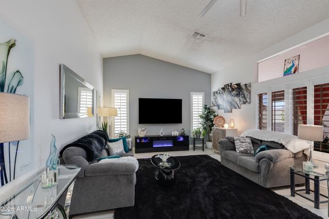 6782 S PEBBLE BEACH Drive, Chandler, AZ 85249