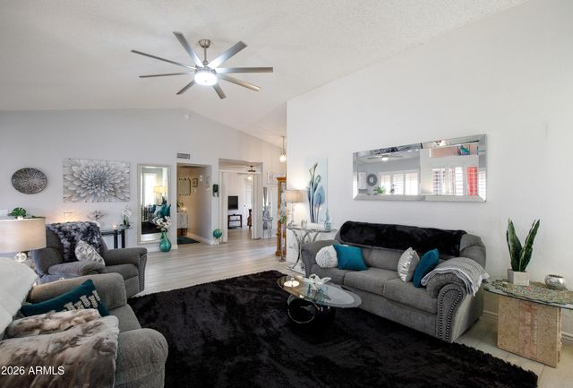 6782 S PEBBLE BEACH Drive, Chandler, AZ 85249