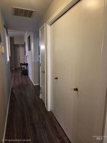7382 W Danbury Ct, Boise, ID 83709