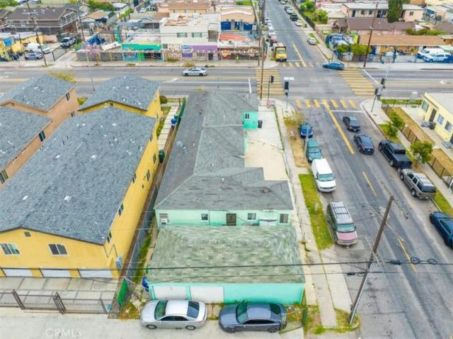 7527 S Hoover Street, Los Angeles, CA 90044