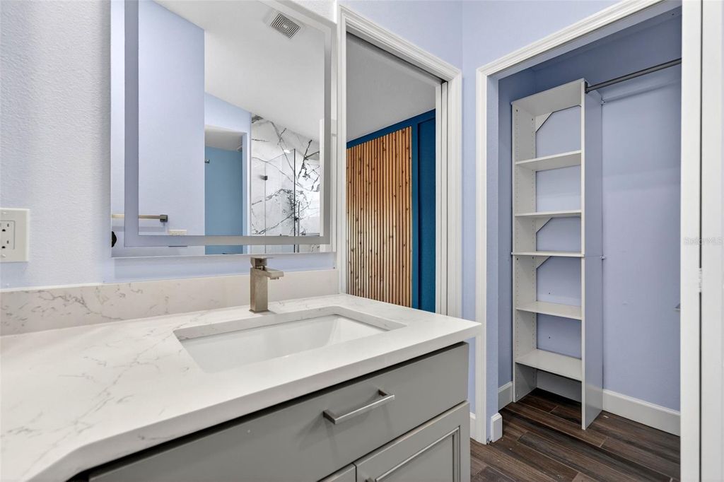 Image 22 of property listing at 4444 SANIBEL WAY, Bradenton, FL 34203