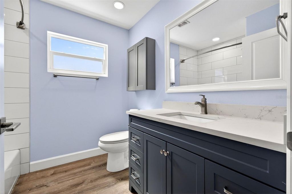 Image 32 of property listing at 4444 SANIBEL WAY, Bradenton, FL 34203