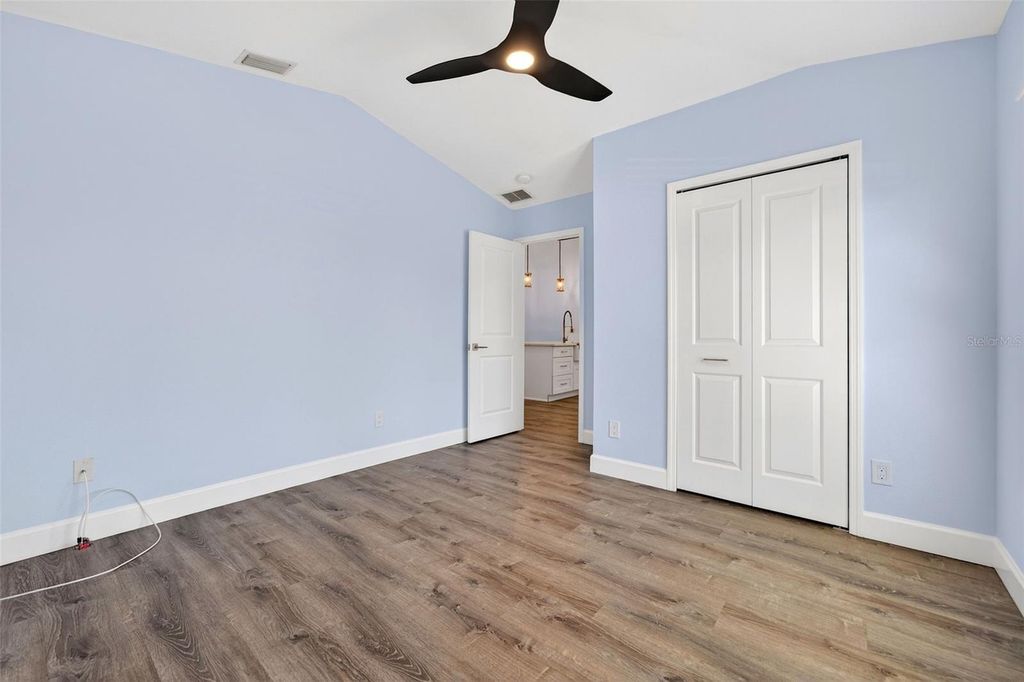 Image 38 of property listing at 4444 SANIBEL WAY, Bradenton, FL 34203