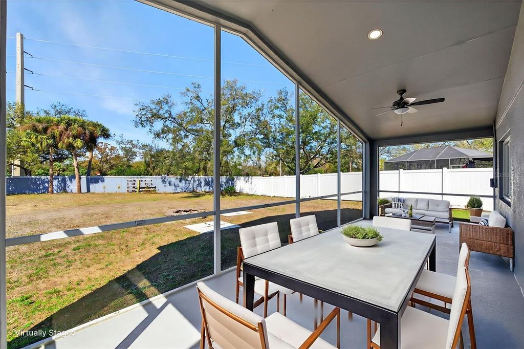 Image 42 of property listing at 4444 SANIBEL WAY, Bradenton, FL 34203