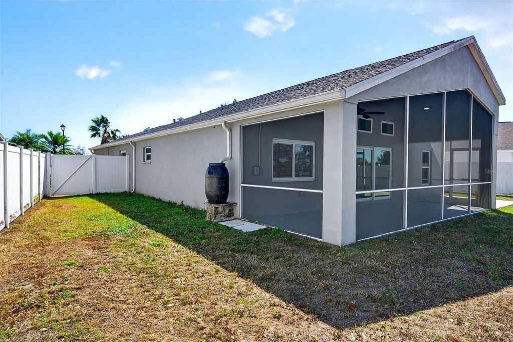 Image 45 of property listing at 4444 SANIBEL WAY, Bradenton, FL 34203