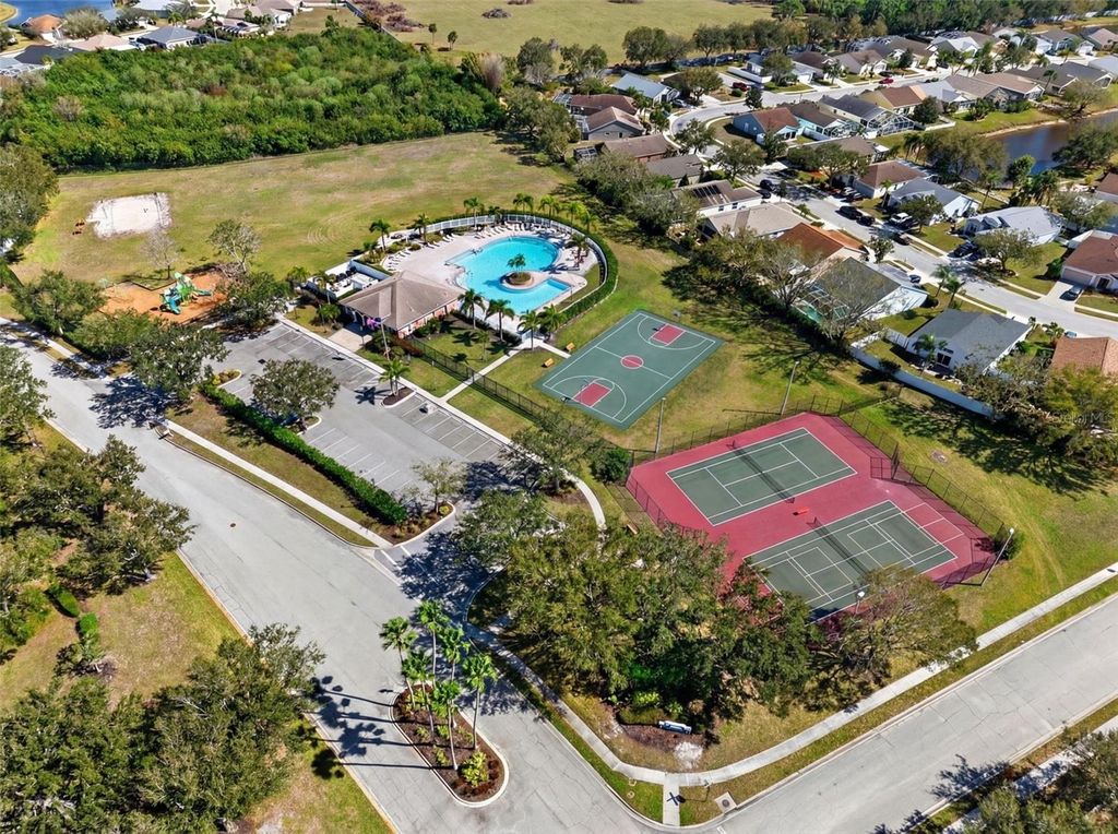 Image 57 of property listing at 4444 SANIBEL WAY, Bradenton, FL 34203