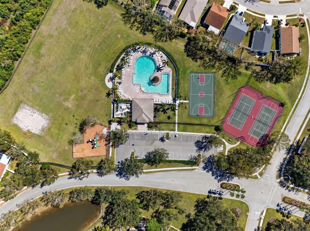 Image 58 of property listing at 4444 SANIBEL WAY, Bradenton, FL 34203