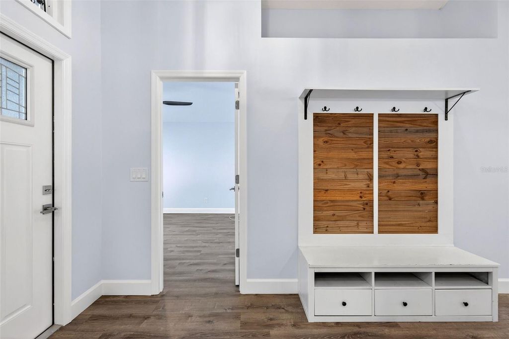 Image 7 of property listing at 4444 SANIBEL WAY, Bradenton, FL 34203