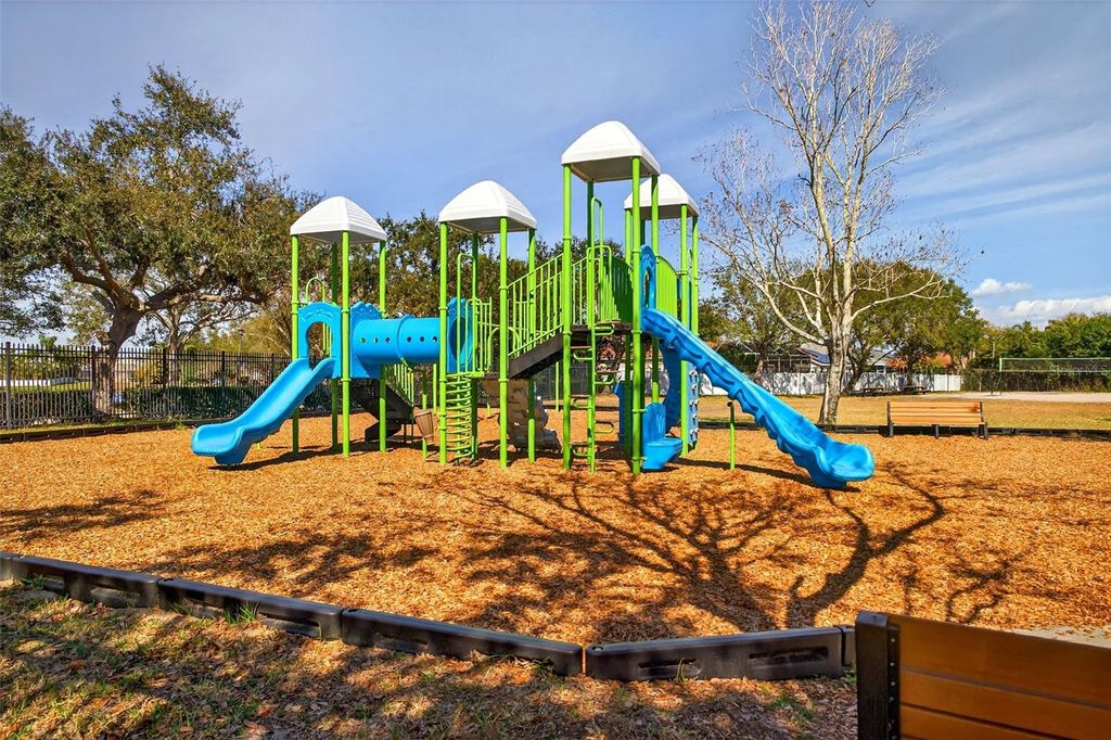 Image 62 of property listing at 4444 SANIBEL WAY, Bradenton, FL 34203