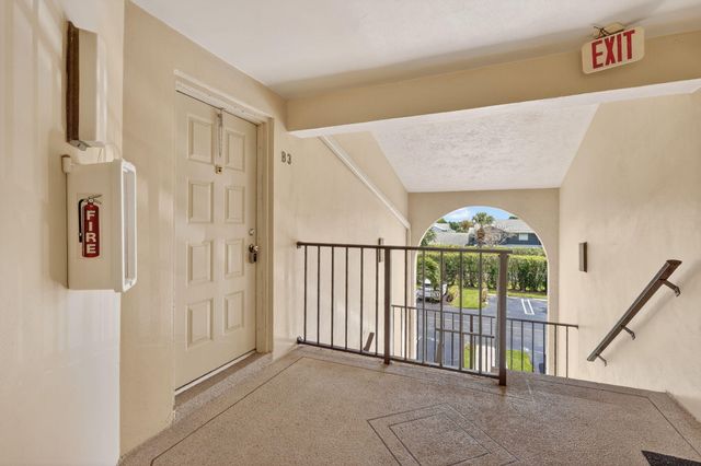 624 Sea Pine Way B3, Greenacres, FL 33415