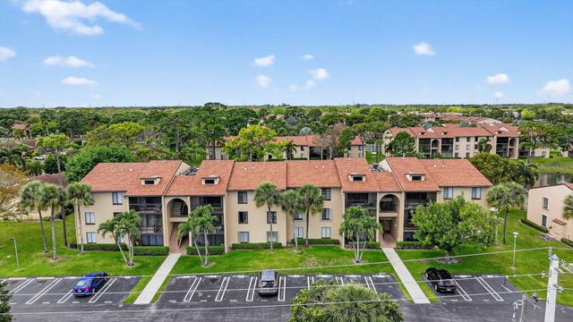 624 Sea Pine Way B3, Greenacres, FL 33415