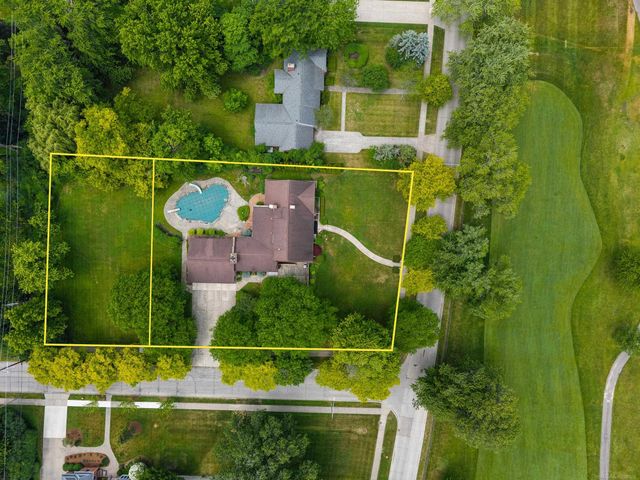 1427 Sunningdale Drive, Grosse Pointe, MI 48236