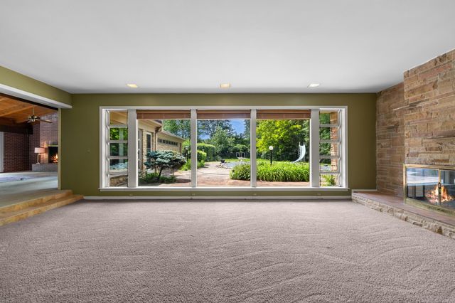 1427 Sunningdale Drive, Grosse Pointe, MI 48236