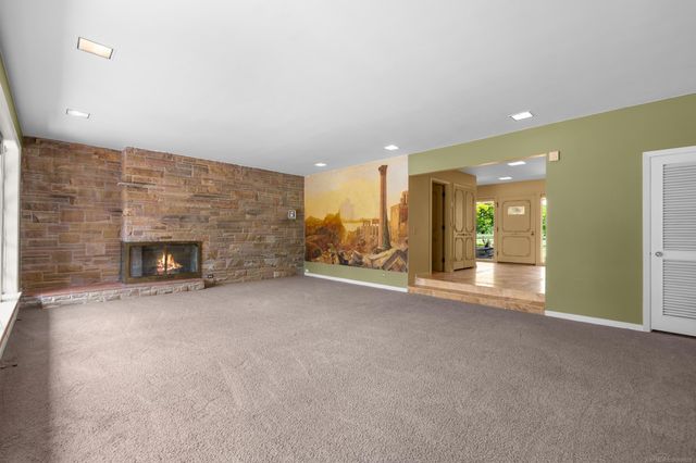 1427 Sunningdale Drive, Grosse Pointe, MI 48236
