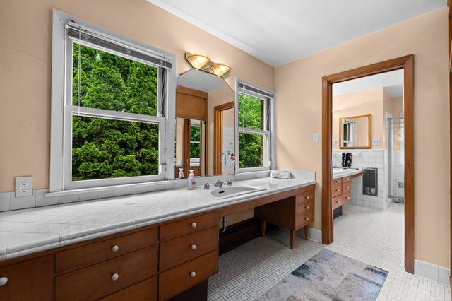 1427 Sunningdale Drive, Grosse Pointe, MI 48236