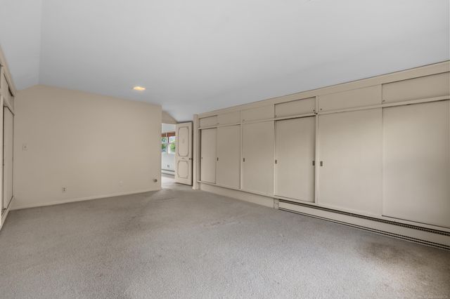 1427 Sunningdale Drive, Grosse Pointe, MI 48236