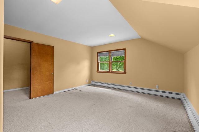 1427 Sunningdale Drive, Grosse Pointe, MI 48236