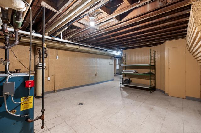 1427 Sunningdale Drive, Grosse Pointe, MI 48236
