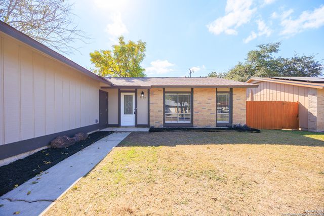 9458 Points Edge, San Antonio, TX 78250