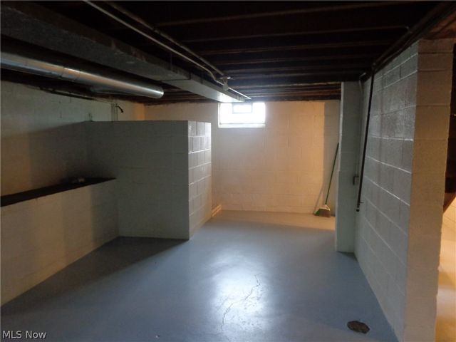 3303 Akins Road, North Royalton, OH 44133