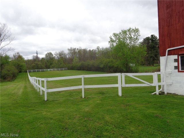 3303 Akins Road, North Royalton, OH 44133