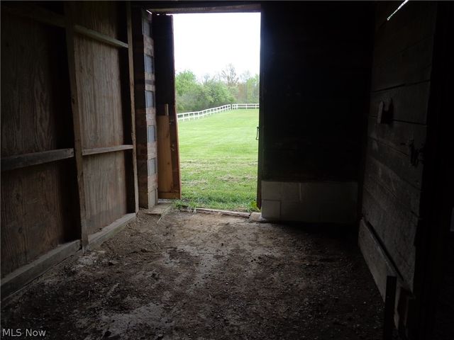 3303 Akins Road, North Royalton, OH 44133