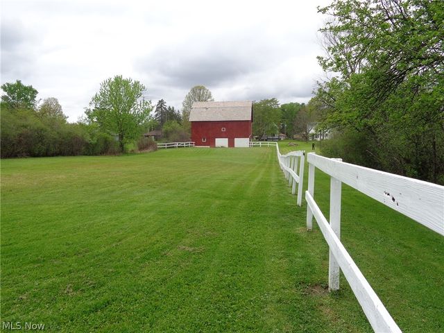 3303 Akins Road, North Royalton, OH 44133