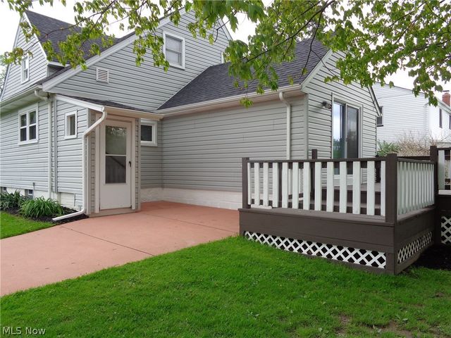 3303 Akins Road, North Royalton, OH 44133