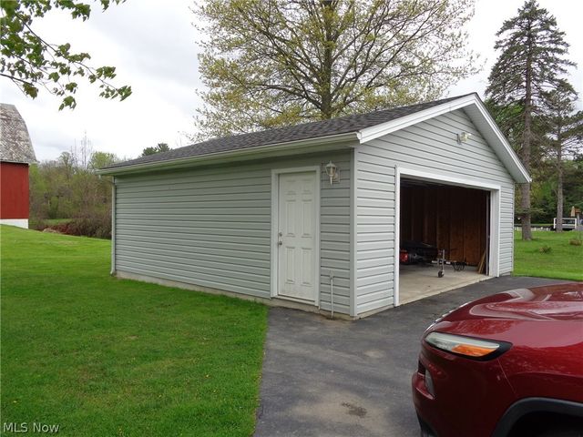 3303 Akins Road, North Royalton, OH 44133
