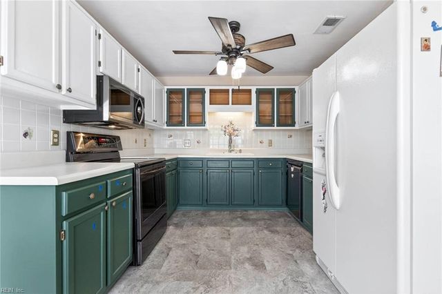 4910 Cypress Point Cir Apt 102, Virginia Beach, VA 23455