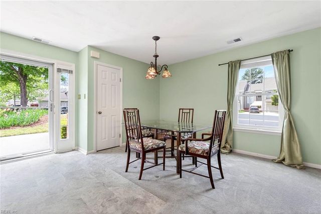 4910 Cypress Point Cir Apt 102, Virginia Beach, VA 23455